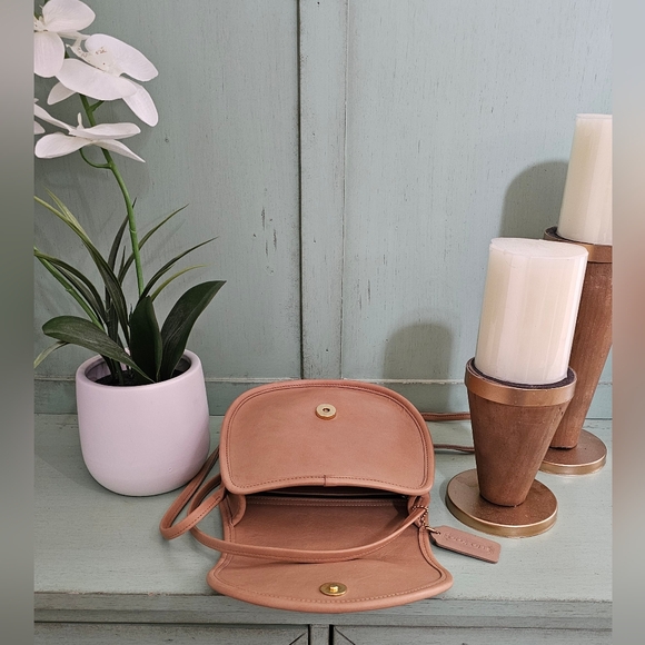 Vintage Coach Casey Crossbody Shoulder Bag #9923 (Camel / Taupe) - Picture 8 of 15